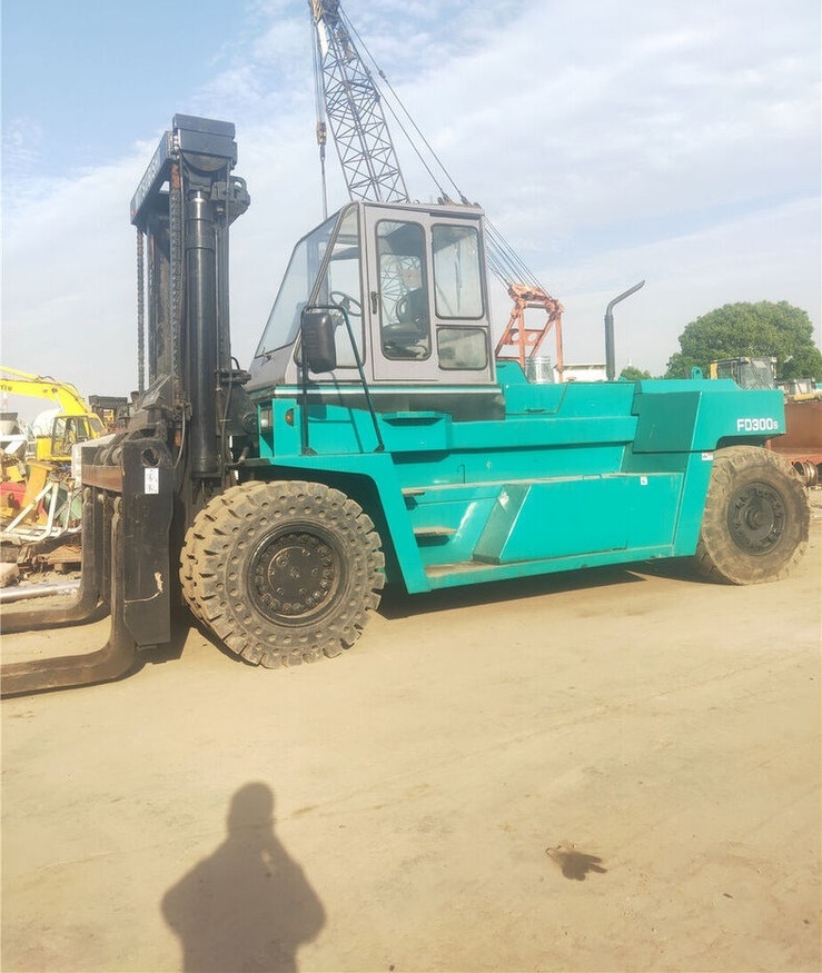 Mitsubishi FD300 - Diesel viličar: slika Mitsubishi FD300 - Diesel viličar Mitsubishi FD300 - Diesel viličar: slika Mitsubishi FD300 - Diesel viličar