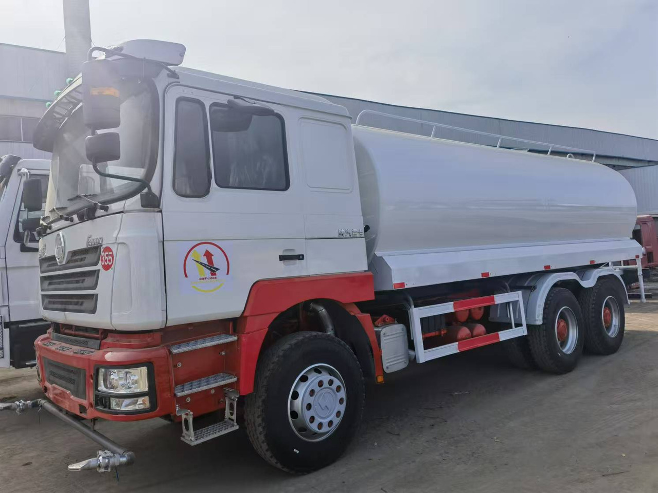 Shacman F3000 6*4 Sprinkler truck(Right rudder) - Namjenska/ Posebna vozila: slika Shacman F3000 6*4 Sprinkler truck(Right rudder) - Namjenska/ Posebna vozila Shacman F3000 6*4 Sprinkler truck(Right rudder) - Namjenska/ Posebna vozila: slika Shacman F3000 6*4 Sprinkler truck(Right rudder) - Namjenska/ Posebna vozila