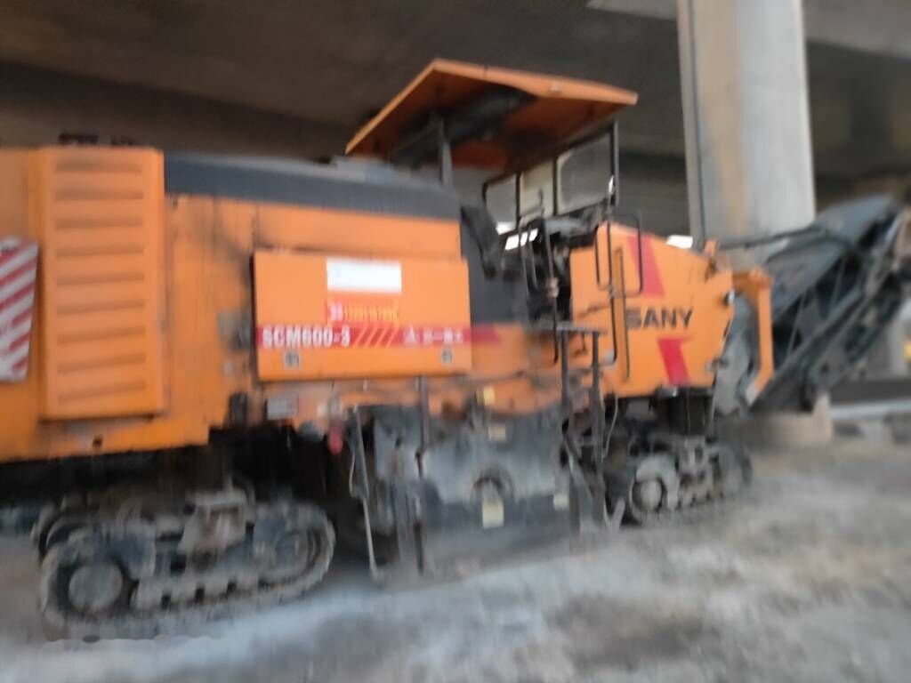 Sany SCM600-3 - Finišer za asfalt: slika Sany SCM600-3 - Finišer za asfalt Sany SCM600-3 - Finišer za asfalt: slika Sany SCM600-3 - Finišer za asfalt