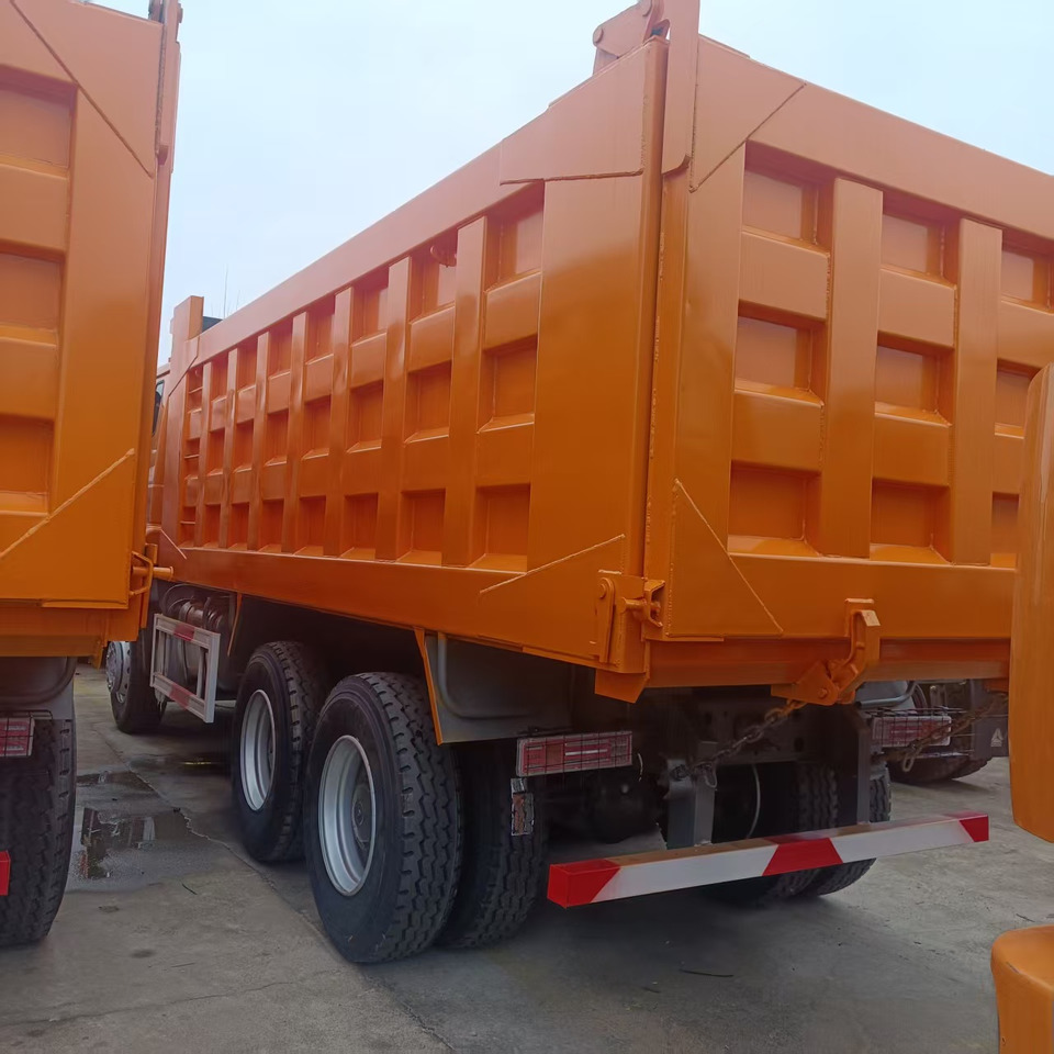 Sinotruk HOHAN 6*4 Dump truck - Kiper: slika Sinotruk HOHAN 6*4 Dump truck - Kiper Sinotruk HOHAN 6*4 Dump truck - Kiper: slika Sinotruk HOHAN 6*4 Dump truck - Kiper