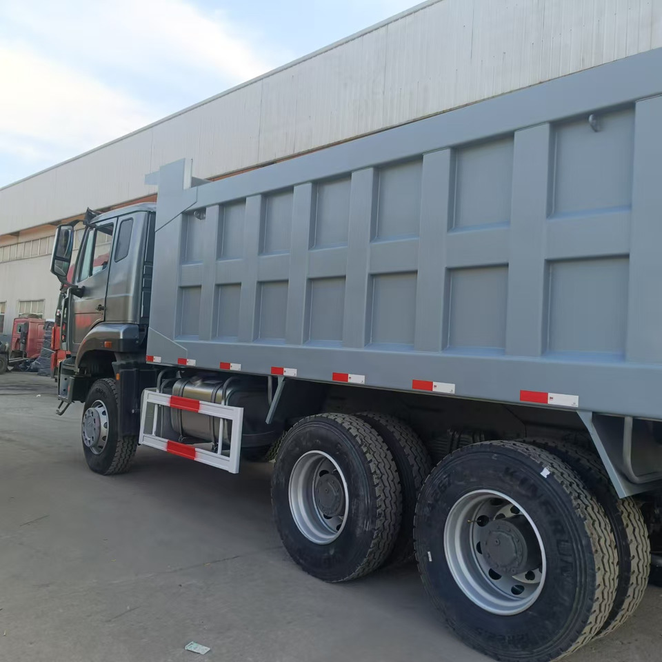 Sinotruk HOHAN 6*4 Dump truck - Kiper: slika Sinotruk HOHAN 6*4 Dump truck - Kiper Sinotruk HOHAN 6*4 Dump truck - Kiper: slika Sinotruk HOHAN 6*4 Dump truck - Kiper