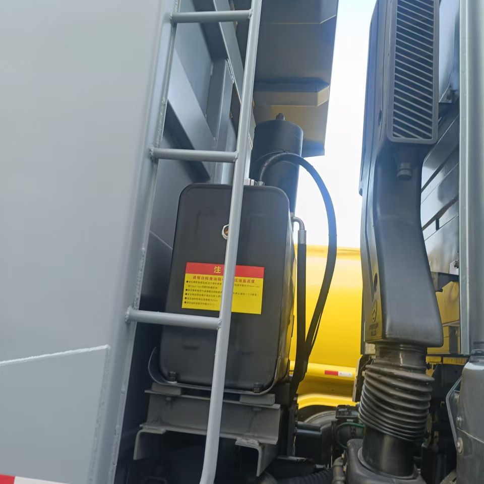 Sinotruk HOHAN 6*4 Dump truck - Kiper: slika Sinotruk HOHAN 6*4 Dump truck - Kiper Sinotruk HOHAN 6*4 Dump truck - Kiper: slika Sinotruk HOHAN 6*4 Dump truck - Kiper