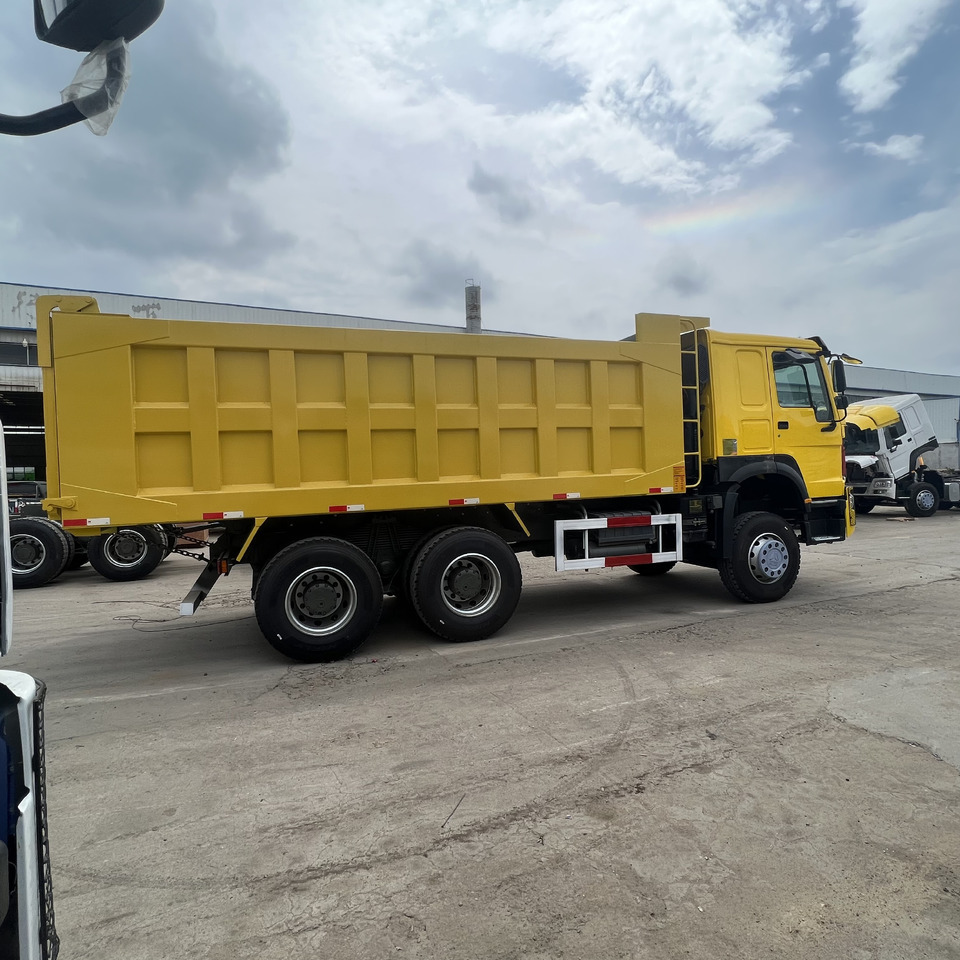 Sinotruk HOWO 371 - Mini istovarivač: slika Sinotruk HOWO 371 - Mini istovarivač Sinotruk HOWO 371 - Mini istovarivač: slika Sinotruk HOWO 371 - Mini istovarivač