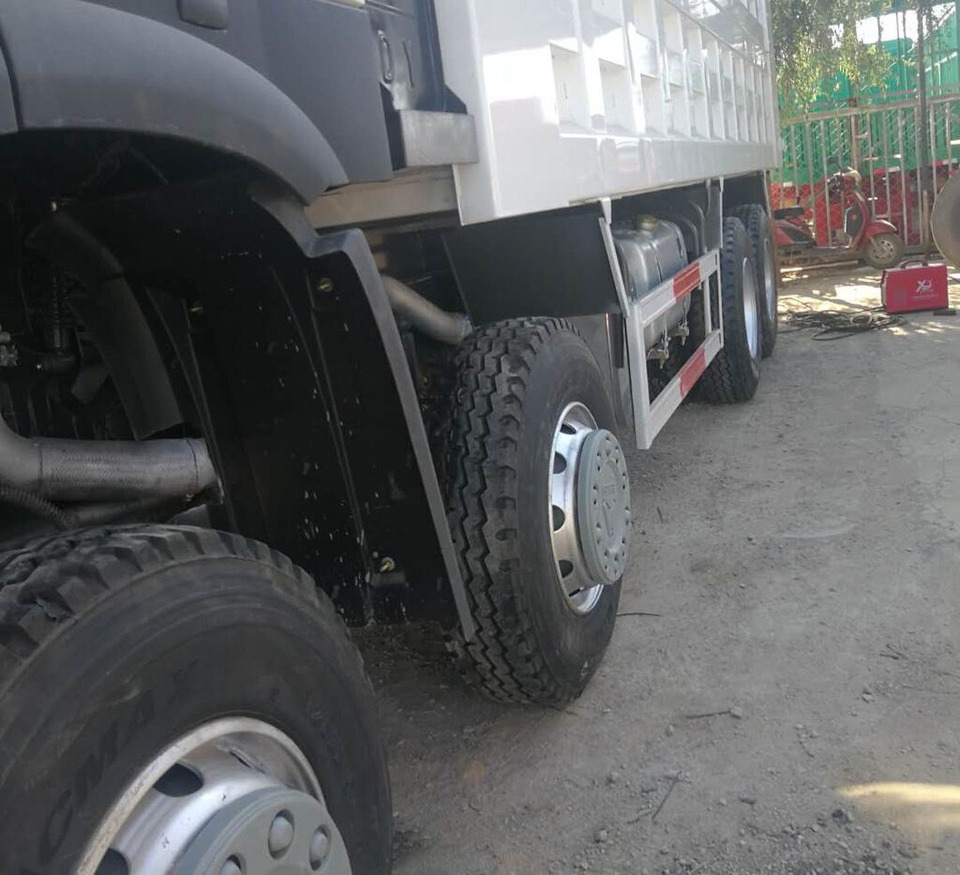Sinotruk HOWO 375 8*4 Dump truck - Kiper: slika Sinotruk HOWO 375 8*4 Dump truck - Kiper Sinotruk HOWO 375 8*4 Dump truck - Kiper: slika Sinotruk HOWO 375 8*4 Dump truck - Kiper