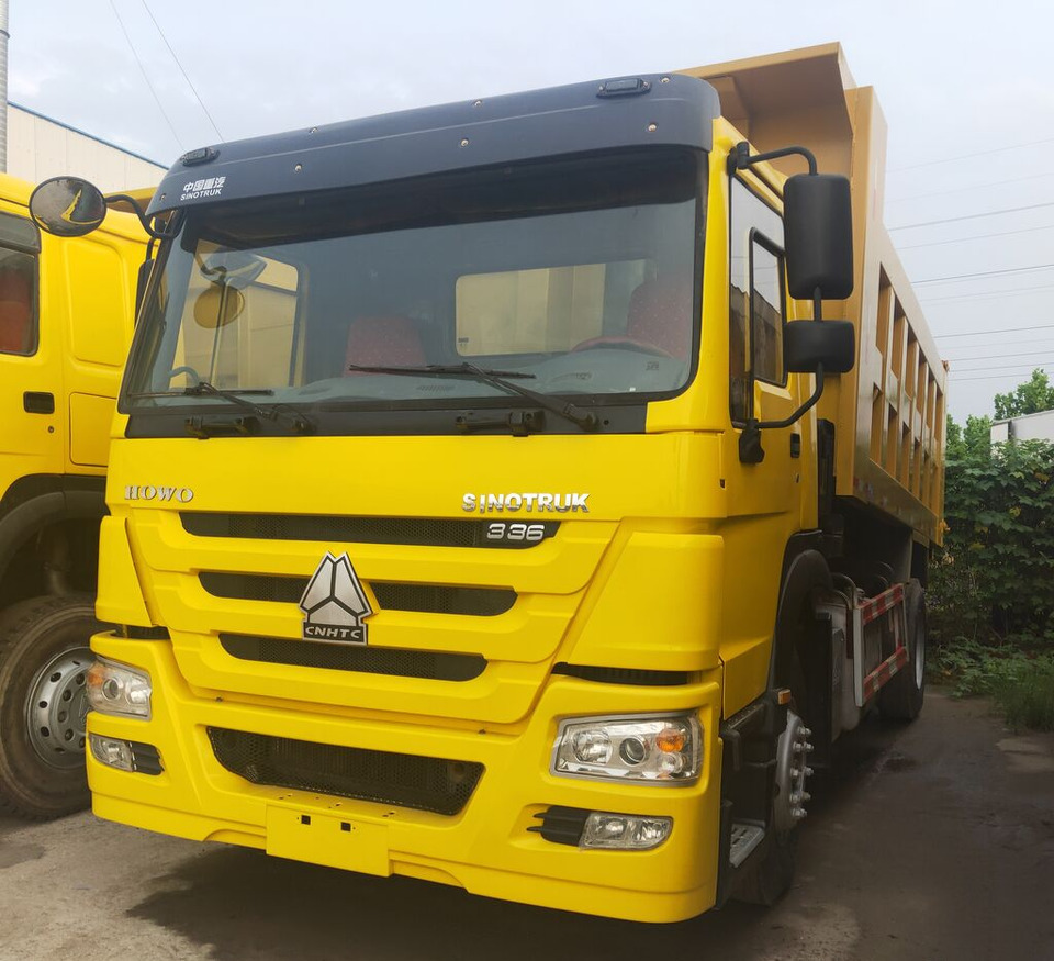 Sinotruk HOWO 4*2 Dump truck - Kiper: slika Sinotruk HOWO 4*2 Dump truck - Kiper Sinotruk HOWO 4*2 Dump truck - Kiper: slika Sinotruk HOWO 4*2 Dump truck - Kiper