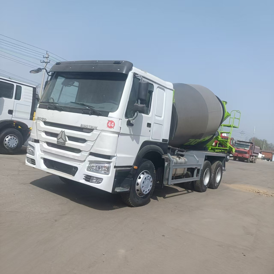 Sinotruk HOWO 6*4 Concrete mixer truck - Automješalica: slika Sinotruk HOWO 6*4 Concrete mixer truck - Automješalica Sinotruk HOWO 6*4 Concrete mixer truck - Automješalica: slika Sinotruk HOWO 6*4 Concrete mixer truck - Automješalica