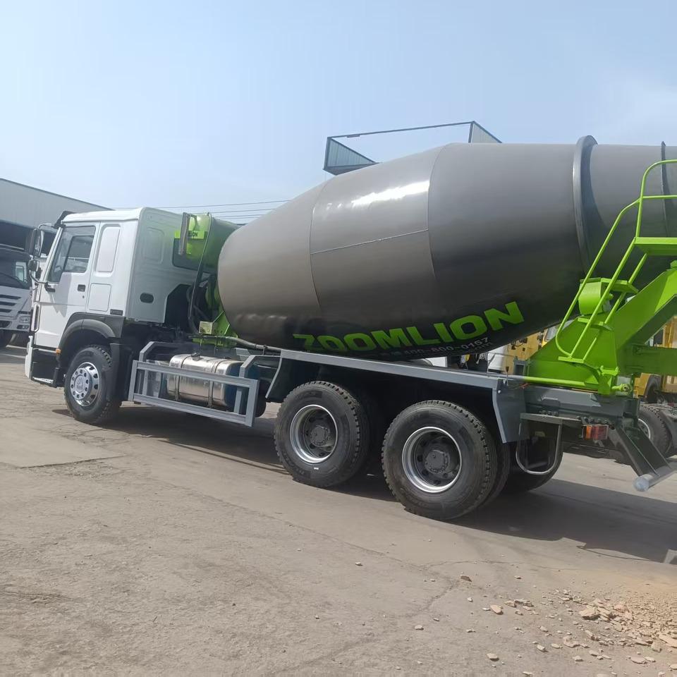 Automješalica Sinotruk HOWO 6*4 Concrete mixer truck: slika Automješalica Sinotruk HOWO 6*4 Concrete mixer truck