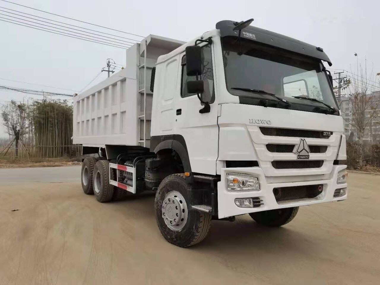 Sinotruk HOWO 6*4 Dump truck - Kiper: slika Sinotruk HOWO 6*4 Dump truck - Kiper Sinotruk HOWO 6*4 Dump truck - Kiper: slika Sinotruk HOWO 6*4 Dump truck - Kiper