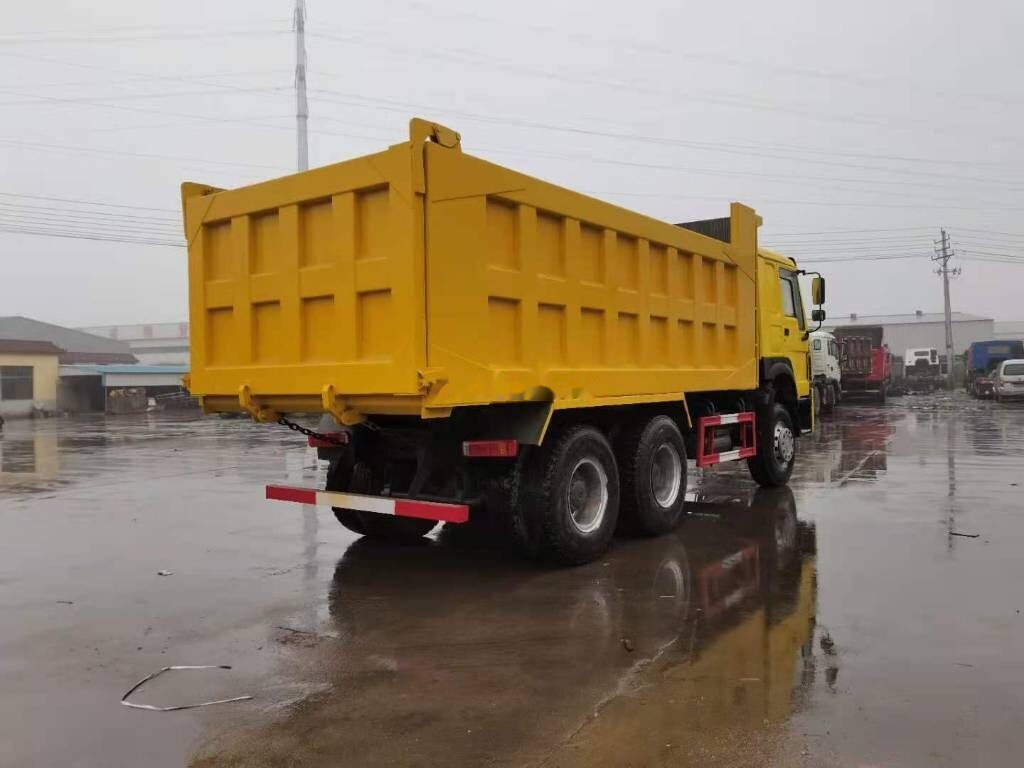 Sinotruk HOWO 6*4 Dump truck - Kiper: slika Sinotruk HOWO 6*4 Dump truck - Kiper Sinotruk HOWO 6*4 Dump truck - Kiper: slika Sinotruk HOWO 6*4 Dump truck - Kiper