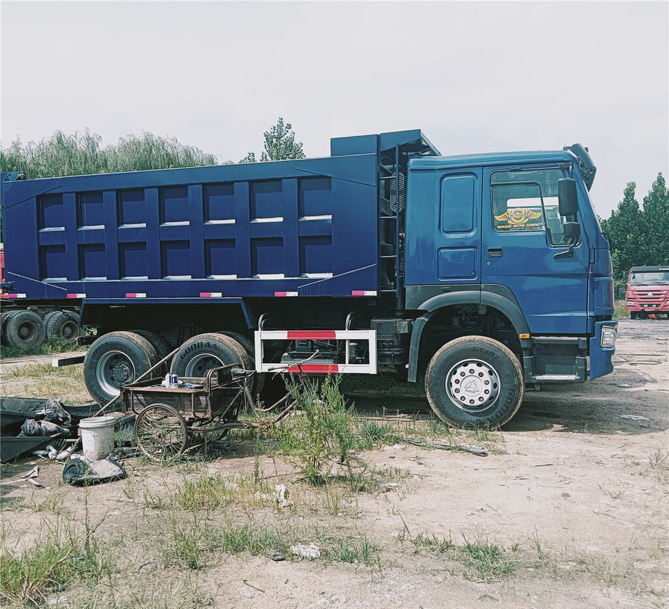 Sinotruk HOWO 6*4 Dump truck - Kiper: slika Sinotruk HOWO 6*4 Dump truck - Kiper Sinotruk HOWO 6*4 Dump truck - Kiper: slika Sinotruk HOWO 6*4 Dump truck - Kiper