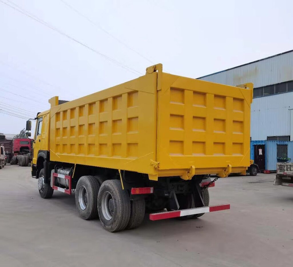 Sinotruk HOWO 6*4 Dump turck - Kiper: slika Sinotruk HOWO 6*4 Dump turck - Kiper Sinotruk HOWO 6*4 Dump turck - Kiper: slika Sinotruk HOWO 6*4 Dump turck - Kiper