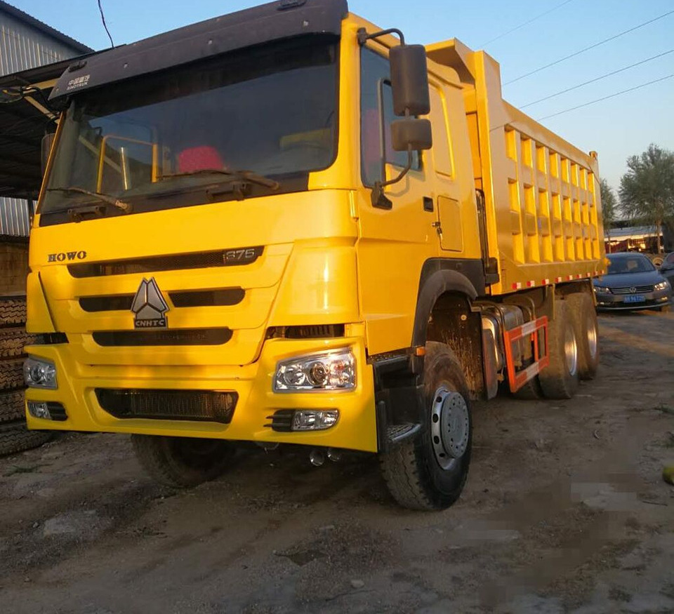 Sinotruk HOWO 6*4 Dump turck - Kiper: slika Sinotruk HOWO 6*4 Dump turck - Kiper Sinotruk HOWO 6*4 Dump turck - Kiper: slika Sinotruk HOWO 6*4 Dump turck - Kiper