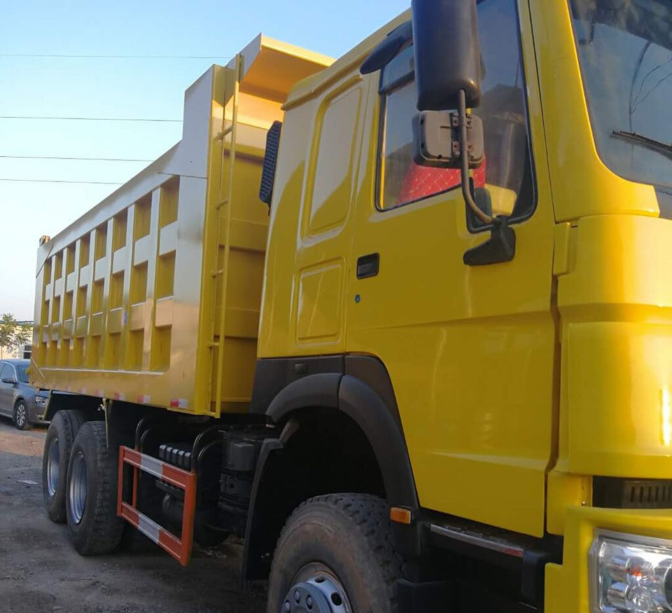 Sinotruk HOWO 6*4 Dump turck - Kiper: slika Sinotruk HOWO 6*4 Dump turck - Kiper Sinotruk HOWO 6*4 Dump turck - Kiper: slika Sinotruk HOWO 6*4 Dump turck - Kiper