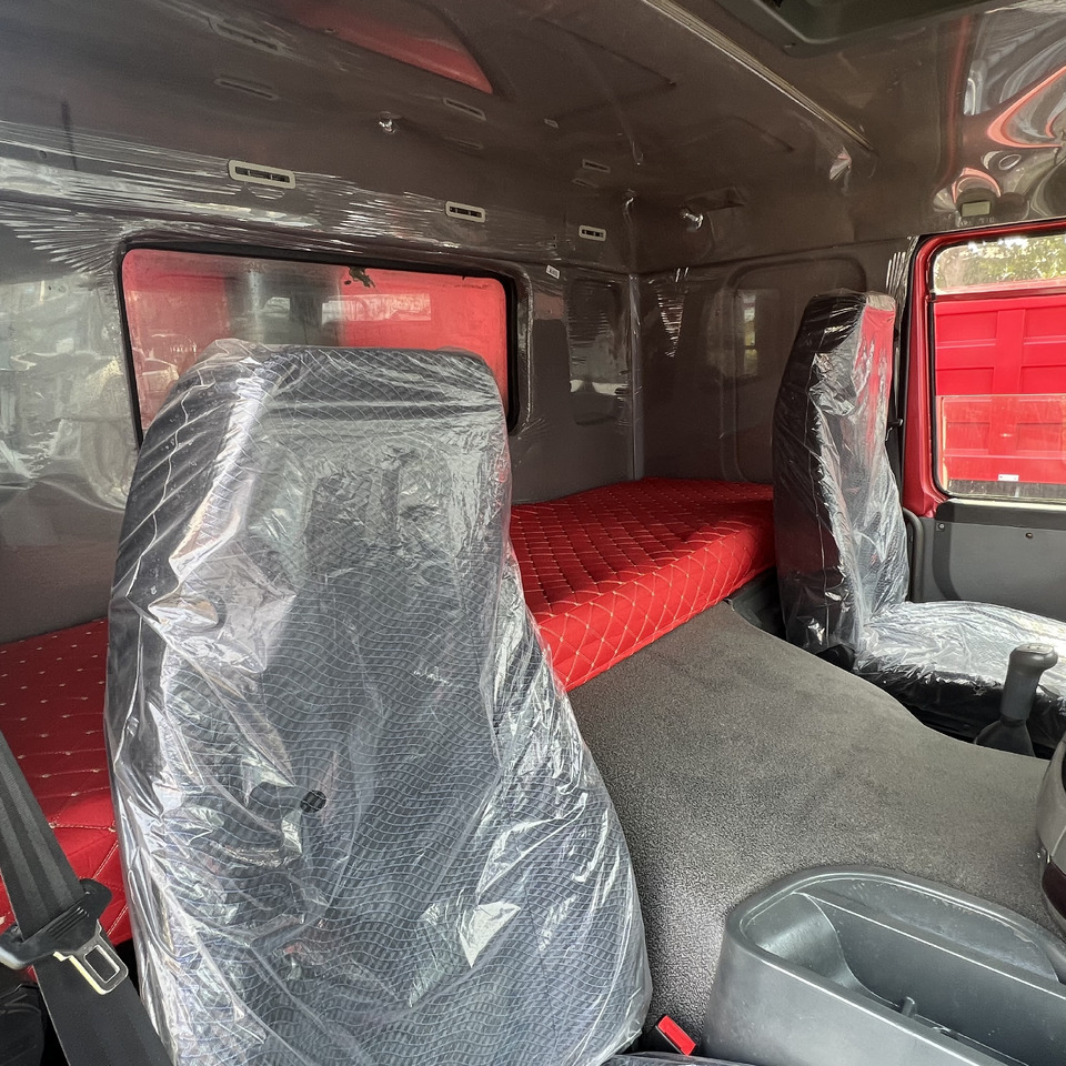 Sinotruk HOWO 8*4 Dump truck - Kiper: slika Sinotruk HOWO 8*4 Dump truck - Kiper Sinotruk HOWO 8*4 Dump truck - Kiper: slika Sinotruk HOWO 8*4 Dump truck - Kiper