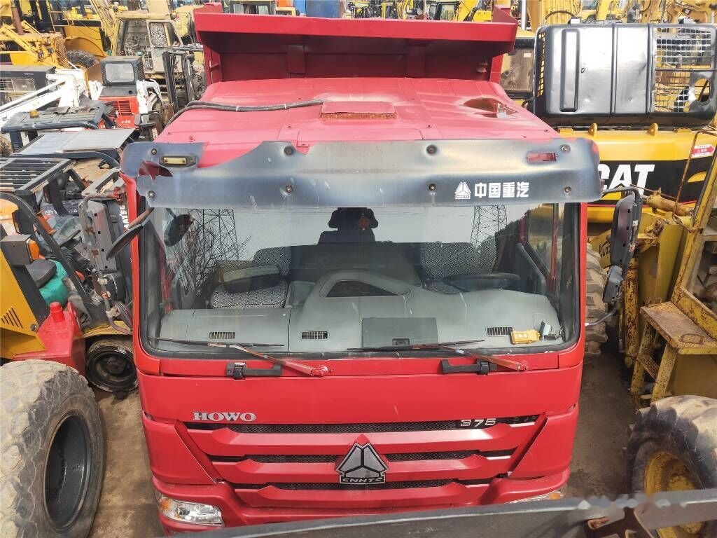 Sinotruk HOWO 8*4 Dump truck - Kiper: slika Sinotruk HOWO 8*4 Dump truck - Kiper Sinotruk HOWO 8*4 Dump truck - Kiper: slika Sinotruk HOWO 8*4 Dump truck - Kiper