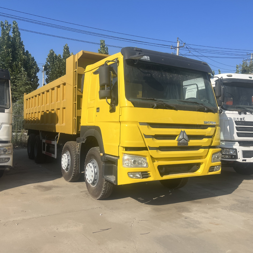 Sinotruk HOWO 8*4 Dump truck - Kiper: slika Sinotruk HOWO 8*4 Dump truck - Kiper Sinotruk HOWO 8*4 Dump truck - Kiper: slika Sinotruk HOWO 8*4 Dump truck - Kiper