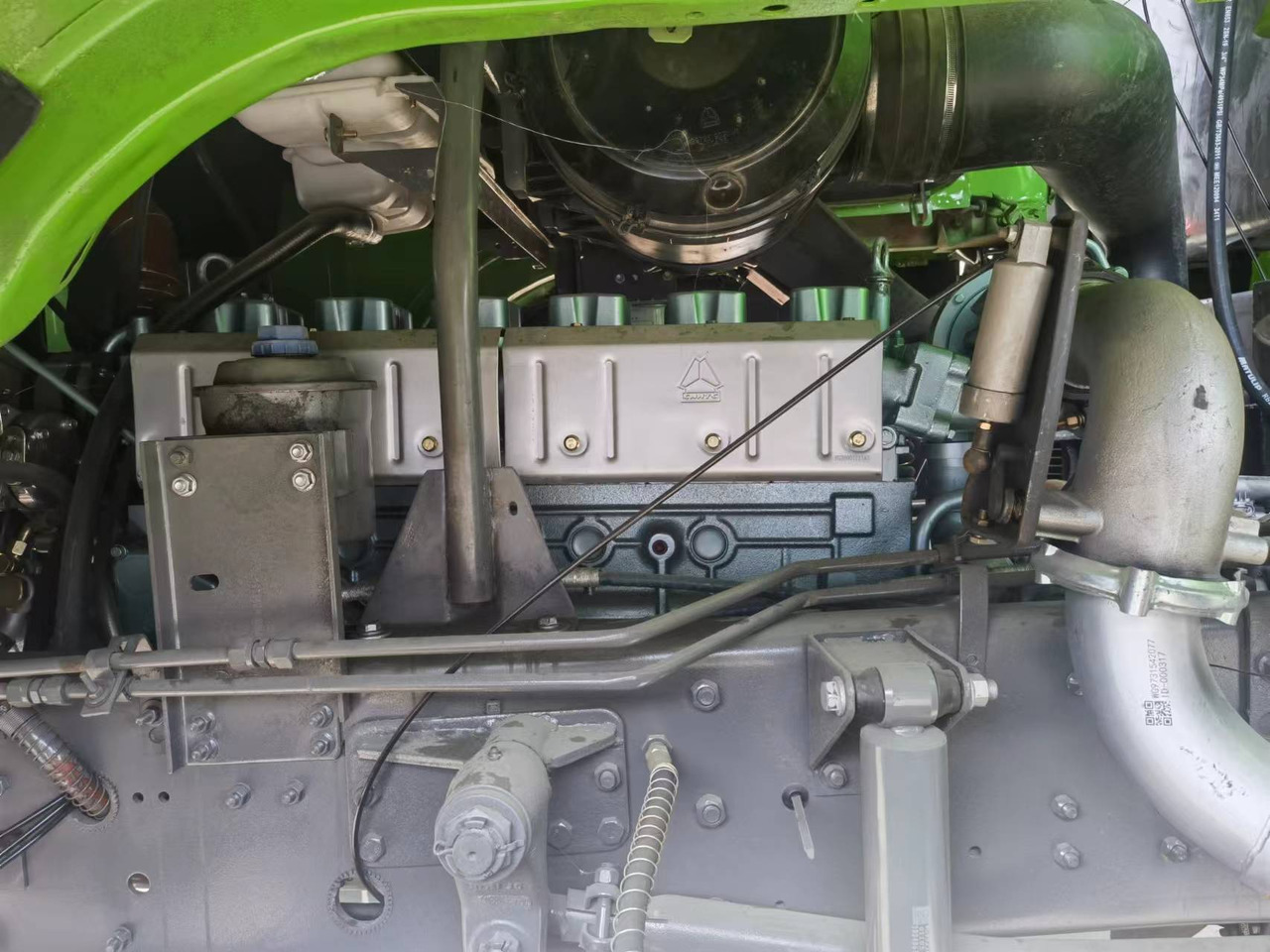 Sinotruk HOWO 8*4 Dump truck - Kiper: slika Sinotruk HOWO 8*4 Dump truck - Kiper Sinotruk HOWO 8*4 Dump truck - Kiper: slika Sinotruk HOWO 8*4 Dump truck - Kiper