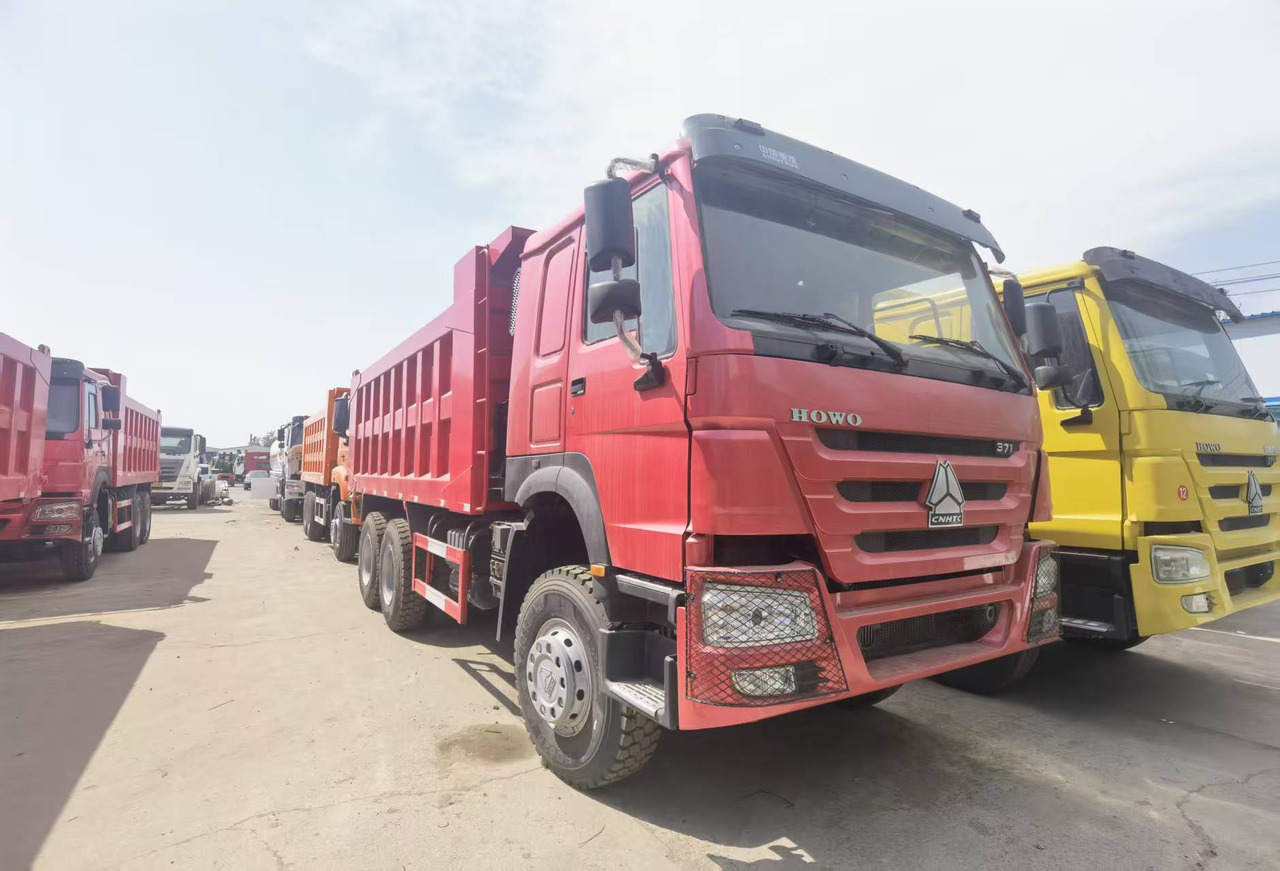 Sinotruk HOWO371Dump truck - Kiper: slika Sinotruk HOWO371Dump truck - Kiper Sinotruk HOWO371Dump truck - Kiper: slika Sinotruk HOWO371Dump truck - Kiper
