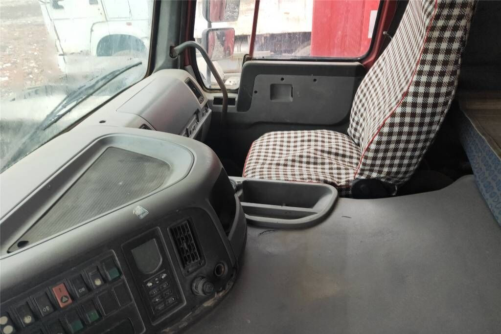 Sinotruk Howo - Kiper: slika Sinotruk Howo - Kiper Sinotruk Howo - Kiper: slika Sinotruk Howo - Kiper