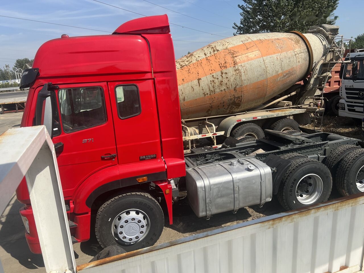 Howo 6X4 - Tegljač: slika Howo 6X4 - Tegljač Howo 6X4 - Tegljač: slika Howo 6X4 - Tegljač