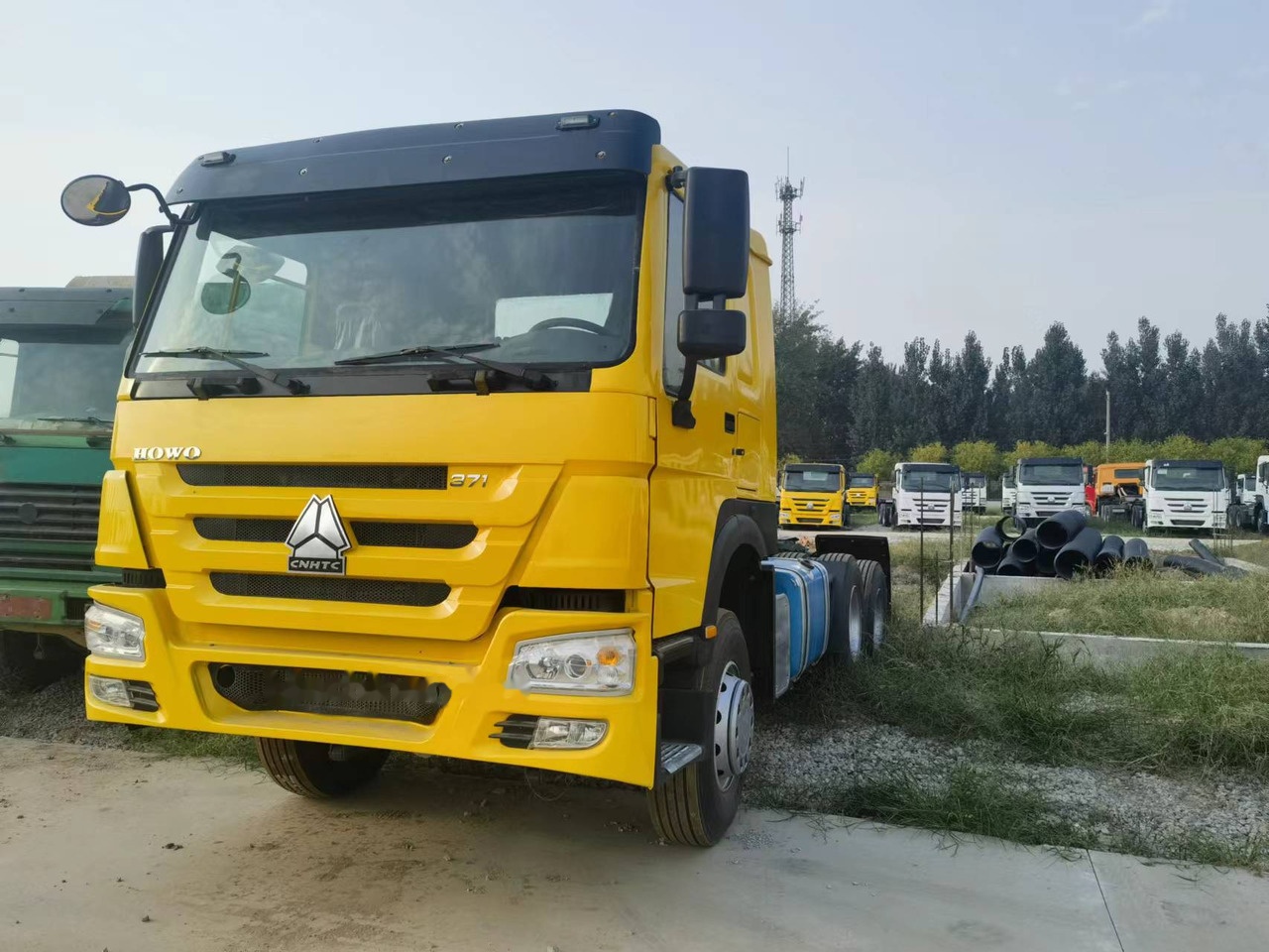 Sinotruk HOWO 371 Tractor - Tegljač: slika Sinotruk HOWO 371 Tractor - Tegljač Sinotruk HOWO 371 Tractor - Tegljač: slika Sinotruk HOWO 371 Tractor - Tegljač