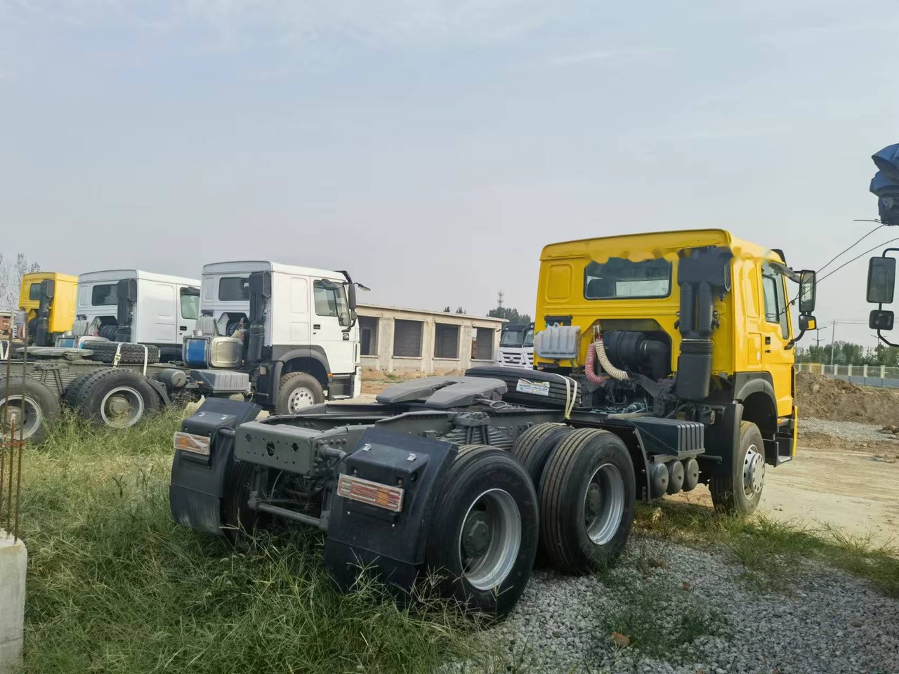 Sinotruk HOWO 371 Tractor - Tegljač: slika Sinotruk HOWO 371 Tractor - Tegljač Sinotruk HOWO 371 Tractor - Tegljač: slika Sinotruk HOWO 371 Tractor - Tegljač