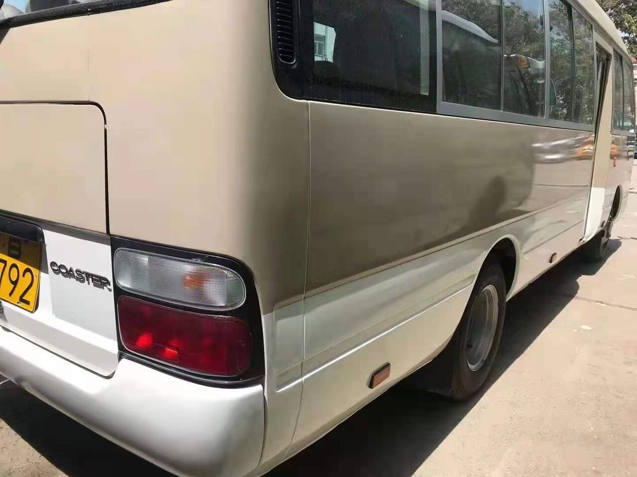 Toyota Coaster - Prigradski autobus: slika Toyota Coaster - Prigradski autobus Toyota Coaster - Prigradski autobus: slika Toyota Coaster - Prigradski autobus