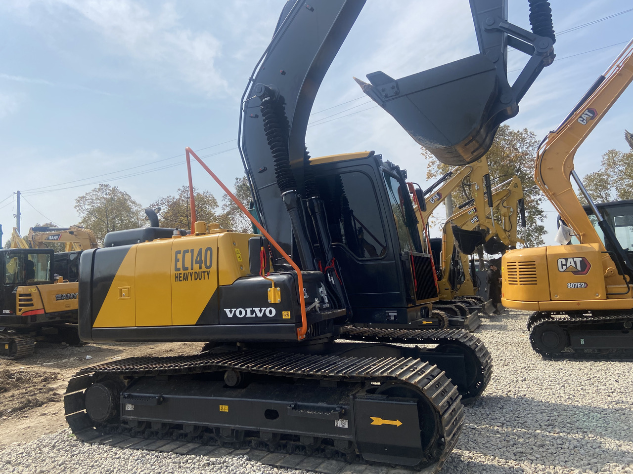 VOLVO EC140 - Bager: slika VOLVO EC140 - Bager VOLVO EC140 - Bager: slika VOLVO EC140 - Bager