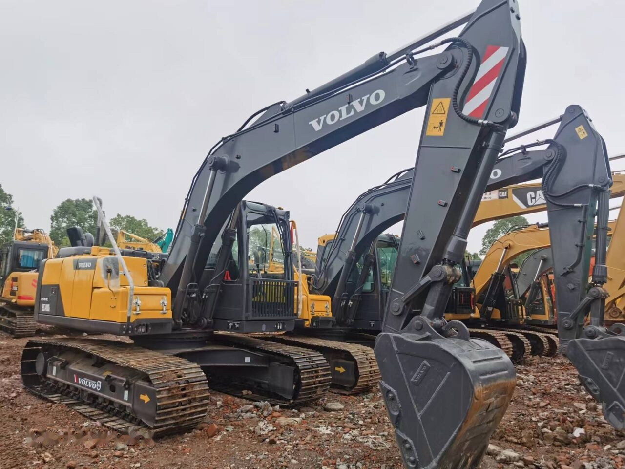 Volvo EC140DL - Bager gusjeničar: slika Volvo EC140DL - Bager gusjeničar Volvo EC140DL - Bager gusjeničar: slika Volvo EC140DL - Bager gusjeničar