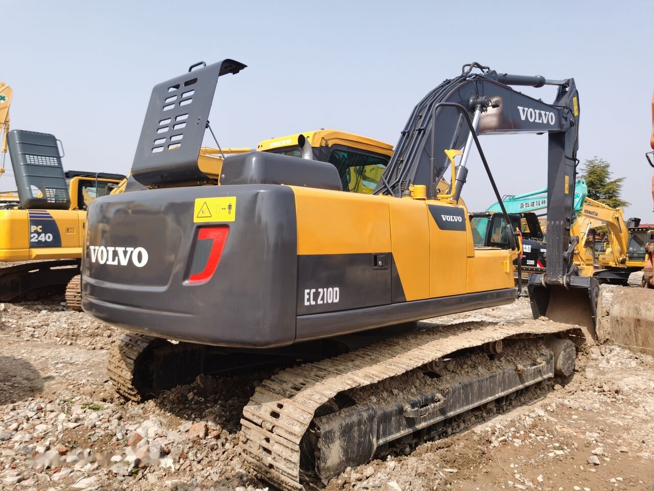 Volvo EC210D - Bager gusjeničar: slika Volvo EC210D - Bager gusjeničar Volvo EC210D - Bager gusjeničar: slika Volvo EC210D - Bager gusjeničar