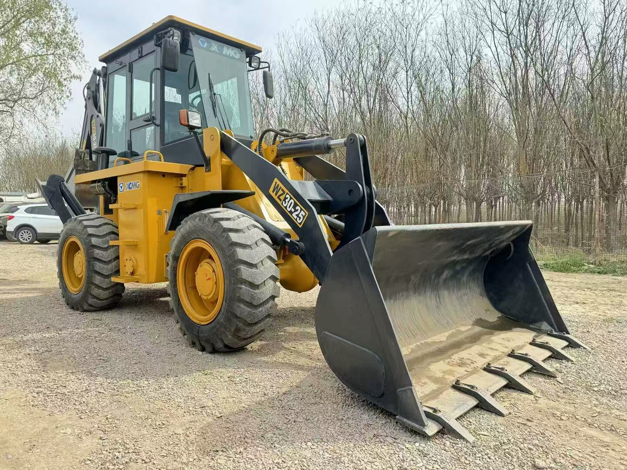 XCMG 30-25 - Rovokopač-utovarivač: slika XCMG 30-25 - Rovokopač-utovarivač XCMG 30-25 - Rovokopač-utovarivač: slika XCMG 30-25 - Rovokopač-utovarivač