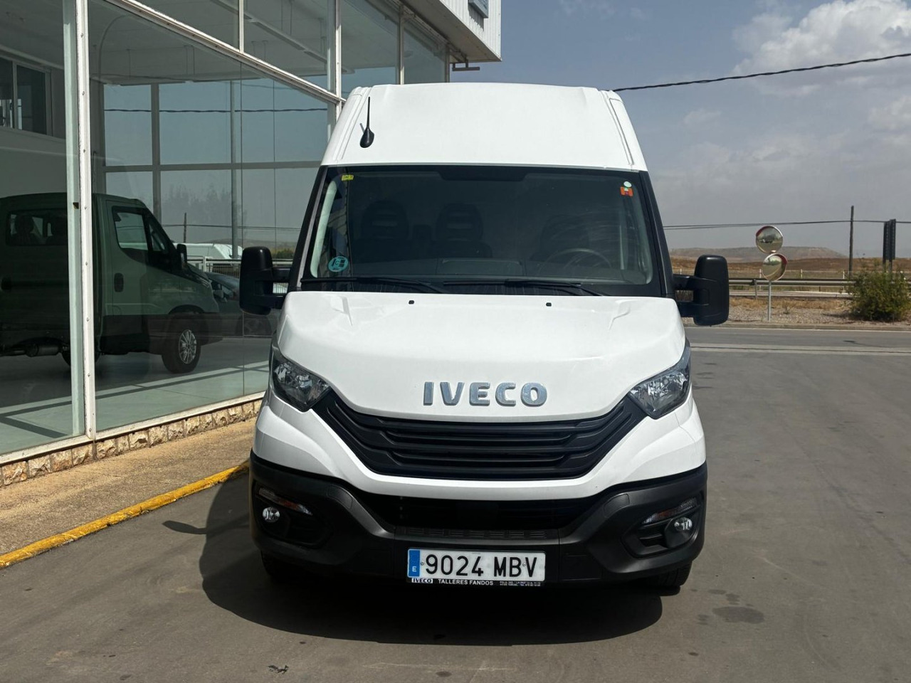 Furgón IVECO 35S14 V 12m3 - Furgon: slika Furgón IVECO 35S14 V 12m3 - Furgon Furgón IVECO 35S14 V 12m3 - Furgon: slika Furgón IVECO 35S14 V 12m3 - Furgon