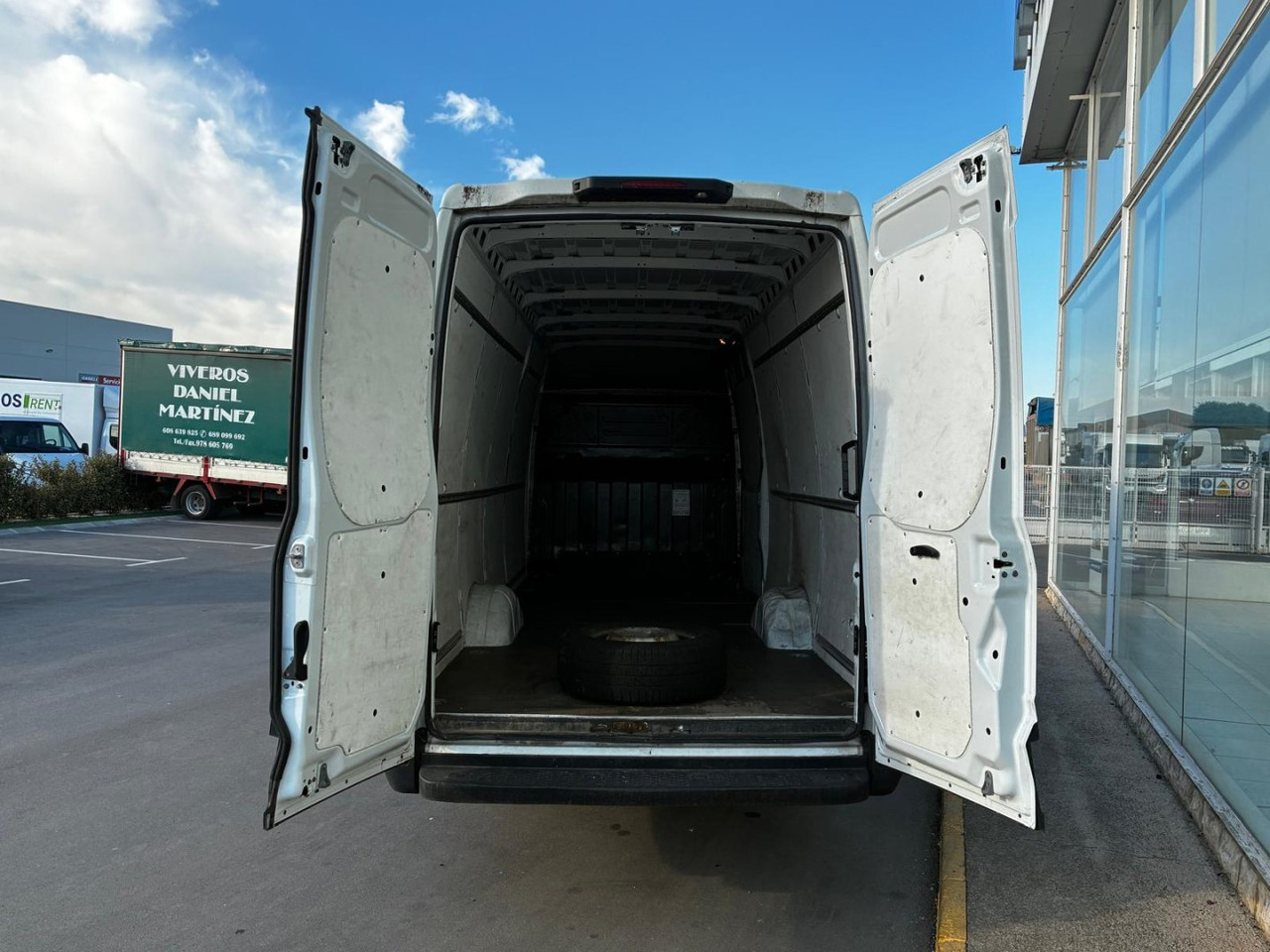 Furgón IVECO 35S14 V 16m3 - Furgon: slika Furgón IVECO 35S14 V 16m3 - Furgon Furgón IVECO 35S14 V 16m3 - Furgon: slika Furgón IVECO 35S14 V 16m3 - Furgon