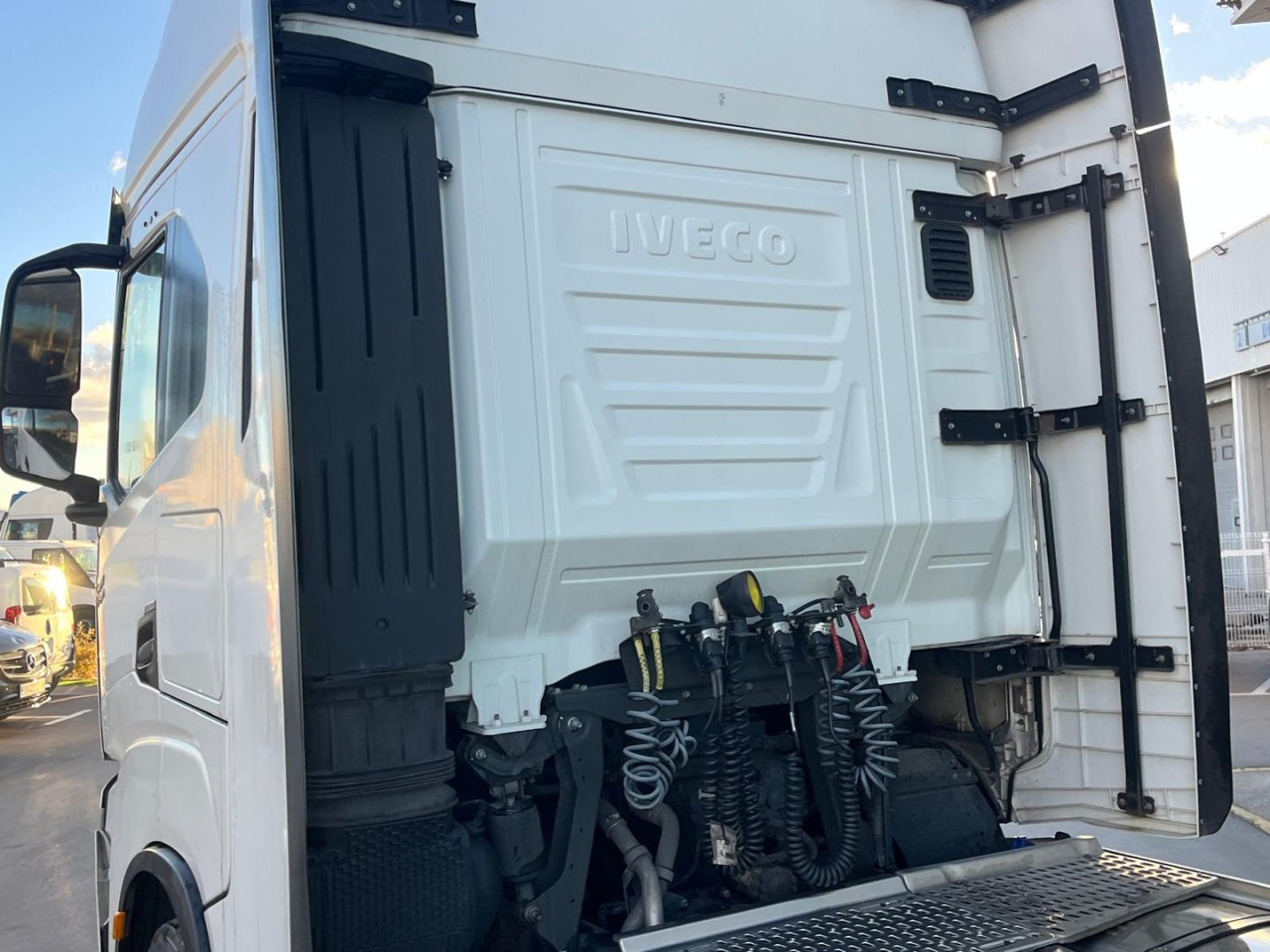 Cabeza Tractora IVECO S-WAY 510 AUTOMATICO CON INTARDER - Tegljač: slika Cabeza Tractora IVECO S-WAY 510 AUTOMATICO CON INTARDER - Tegljač Cabeza Tractora IVECO S-WAY 510 AUTOMATICO CON INTARDER - Tegljač: slika Cabeza Tractora IVECO S-WAY 510 AUTOMATICO CON INTARDER - Tegljač
