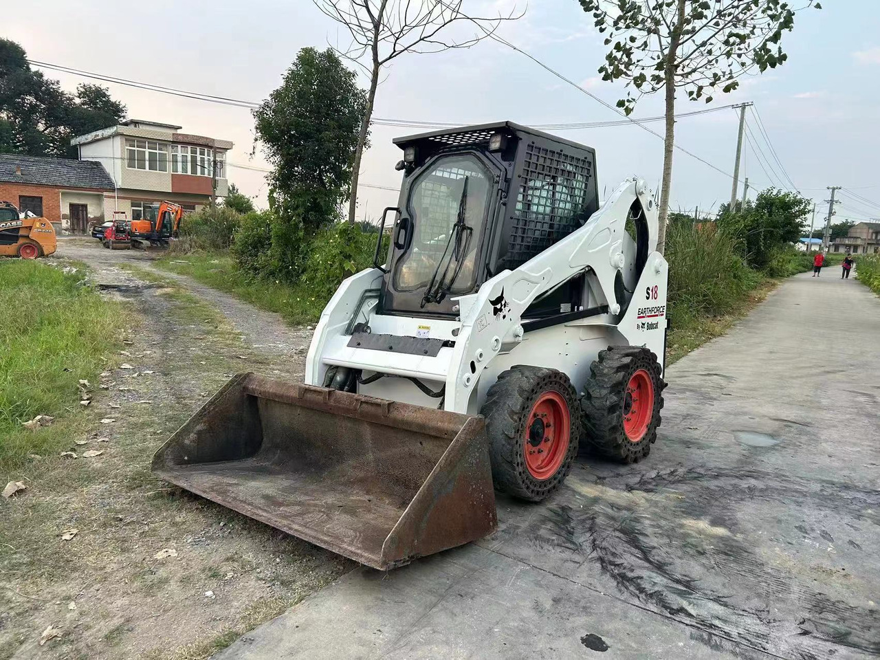 BOBCAT S17 S450 S550 - Mini utovarivač: slika BOBCAT S17 S450 S550 - Mini utovarivač BOBCAT S17 S450 S550 - Mini utovarivač: slika BOBCAT S17 S450 S550 - Mini utovarivač