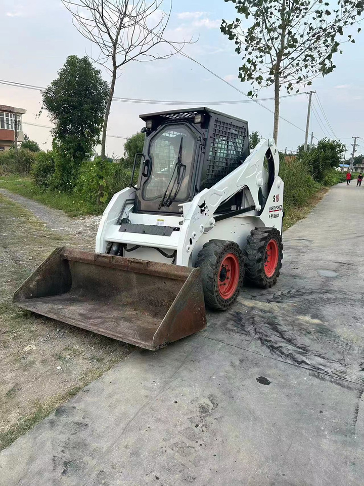 BOBCAT S17 S450 S550 - Mini utovarivač: slika BOBCAT S17 S450 S550 - Mini utovarivač BOBCAT S17 S450 S550 - Mini utovarivač: slika BOBCAT S17 S450 S550 - Mini utovarivač