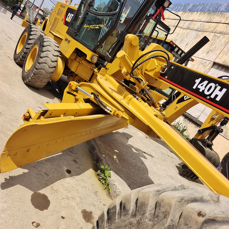 CAT 140 H - Grejder: slika CAT 140 H - Grejder CAT 140 H - Grejder: slika CAT 140 H - Grejder