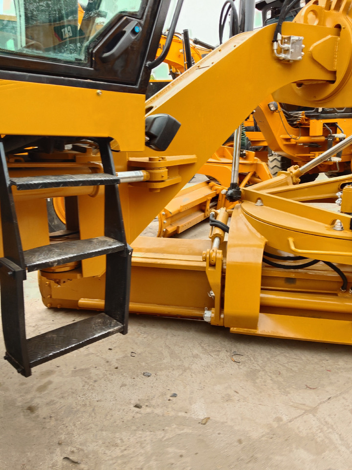 Grejder CAT 140G 140H 140K: slika Grejder CAT 140G 140H 140K