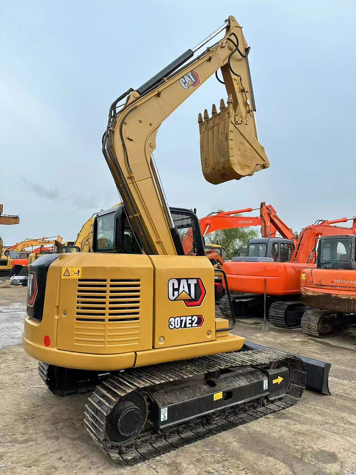 CAT 307E2 - Mini bager: slika CAT 307E2 - Mini bager CAT 307E2 - Mini bager: slika CAT 307E2 - Mini bager