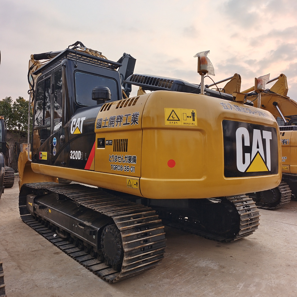 Bager gusjeničar CAT 320 D 2 L: slika Bager gusjeničar CAT 320 D 2 L