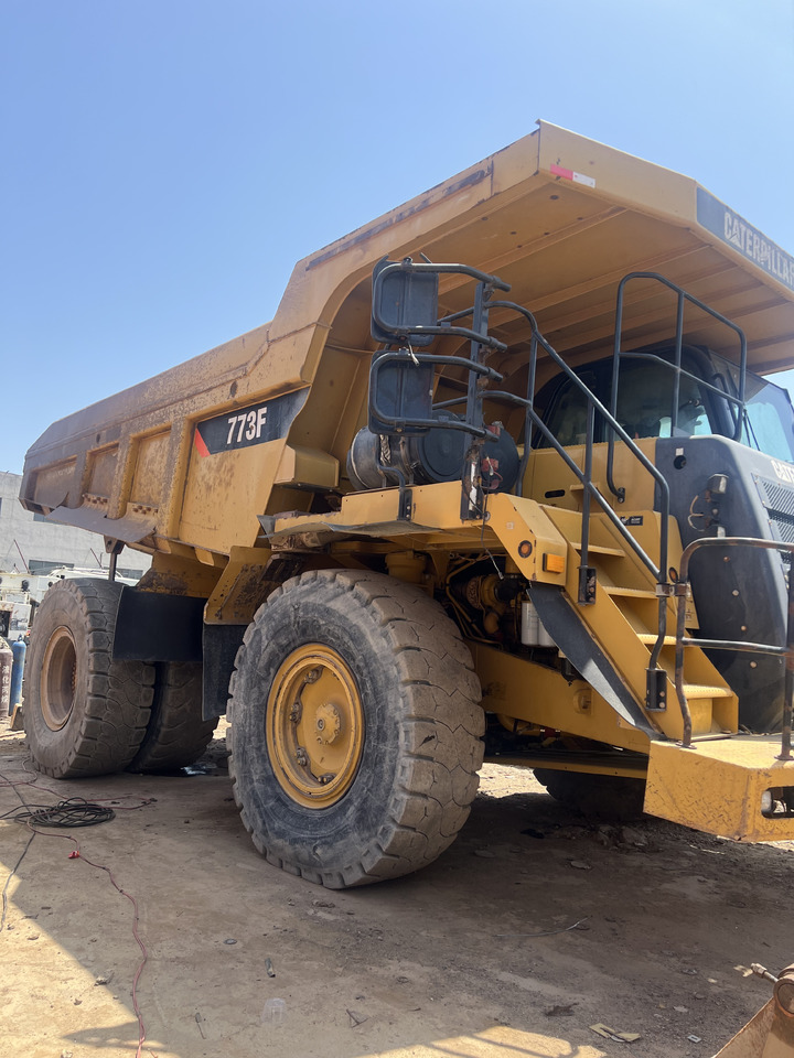 CAT 773F ROCK TRUCK - Rudarski strojevi: slika CAT 773F ROCK TRUCK - Rudarski strojevi CAT 773F ROCK TRUCK - Rudarski strojevi: slika CAT 773F ROCK TRUCK - Rudarski strojevi
