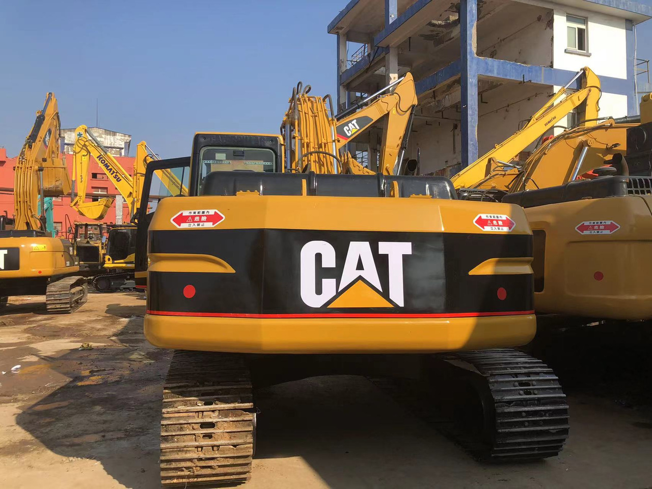 CATERPILLAR 320BL CAT 320CL 320D - Bager gusjeničar: slika CATERPILLAR 320BL CAT 320CL 320D - Bager gusjeničar CATERPILLAR 320BL CAT 320CL 320D - Bager gusjeničar: slika CATERPILLAR 320BL CAT 320CL 320D - Bager gusjeničar