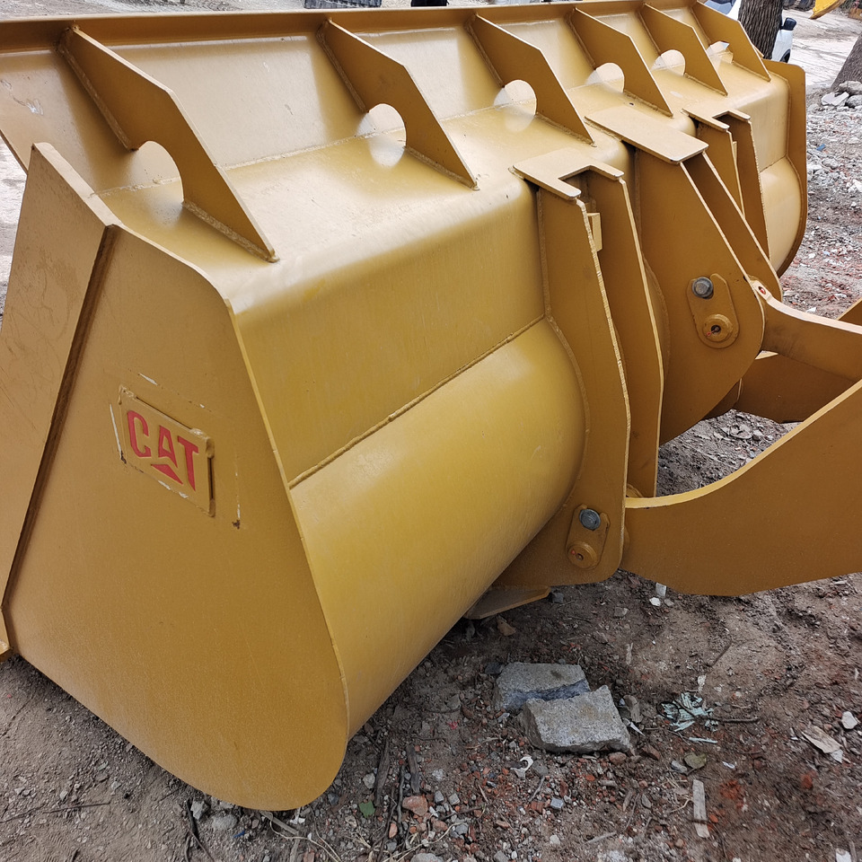 Utovarivač na kotačima CATERPILLAR 966H CAT: slika Utovarivač na kotačima CATERPILLAR 966H CAT