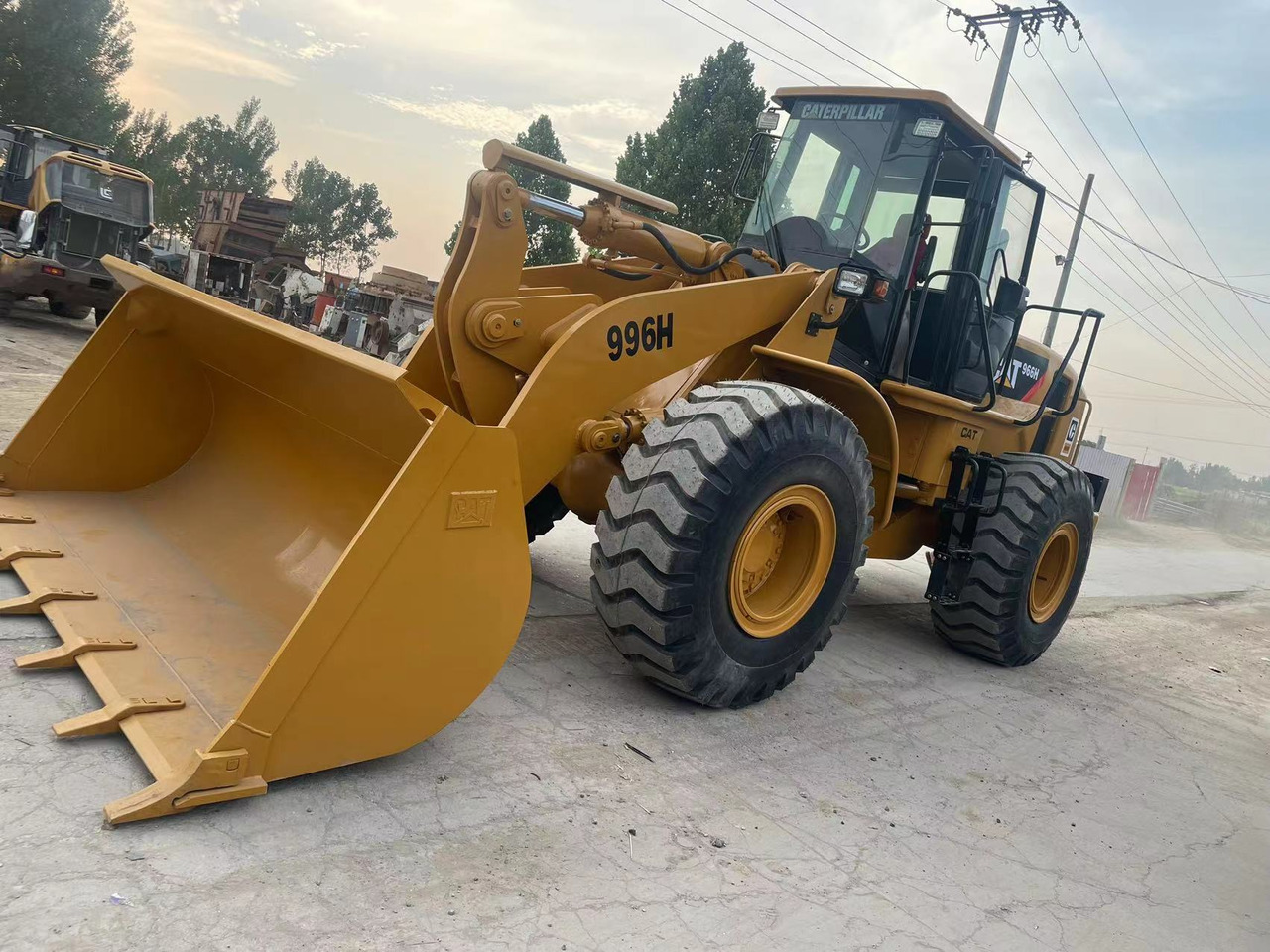 CATERPILLAR 966H - Utovarivač na kotačima: slika CATERPILLAR 966H - Utovarivač na kotačima CATERPILLAR 966H - Utovarivač na kotačima: slika CATERPILLAR 966H - Utovarivač na kotačima