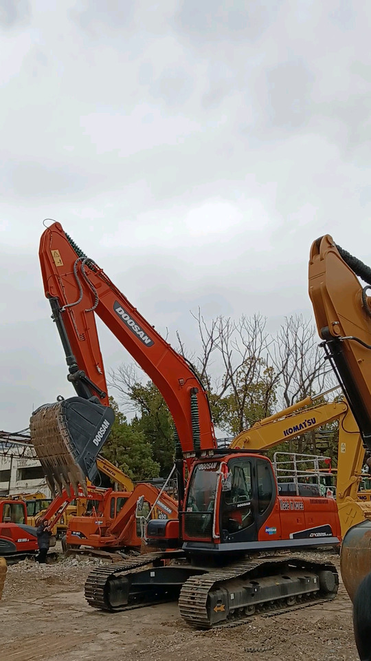 DOOSAN DX 225 LC - 9 C DX225 LCA - Bager gusjeničar: slika DOOSAN DX 225 LC - 9 C DX225 LCA - Bager gusjeničar DOOSAN DX 225 LC - 9 C DX225 LCA - Bager gusjeničar: slika DOOSAN DX 225 LC - 9 C DX225 LCA - Bager gusjeničar