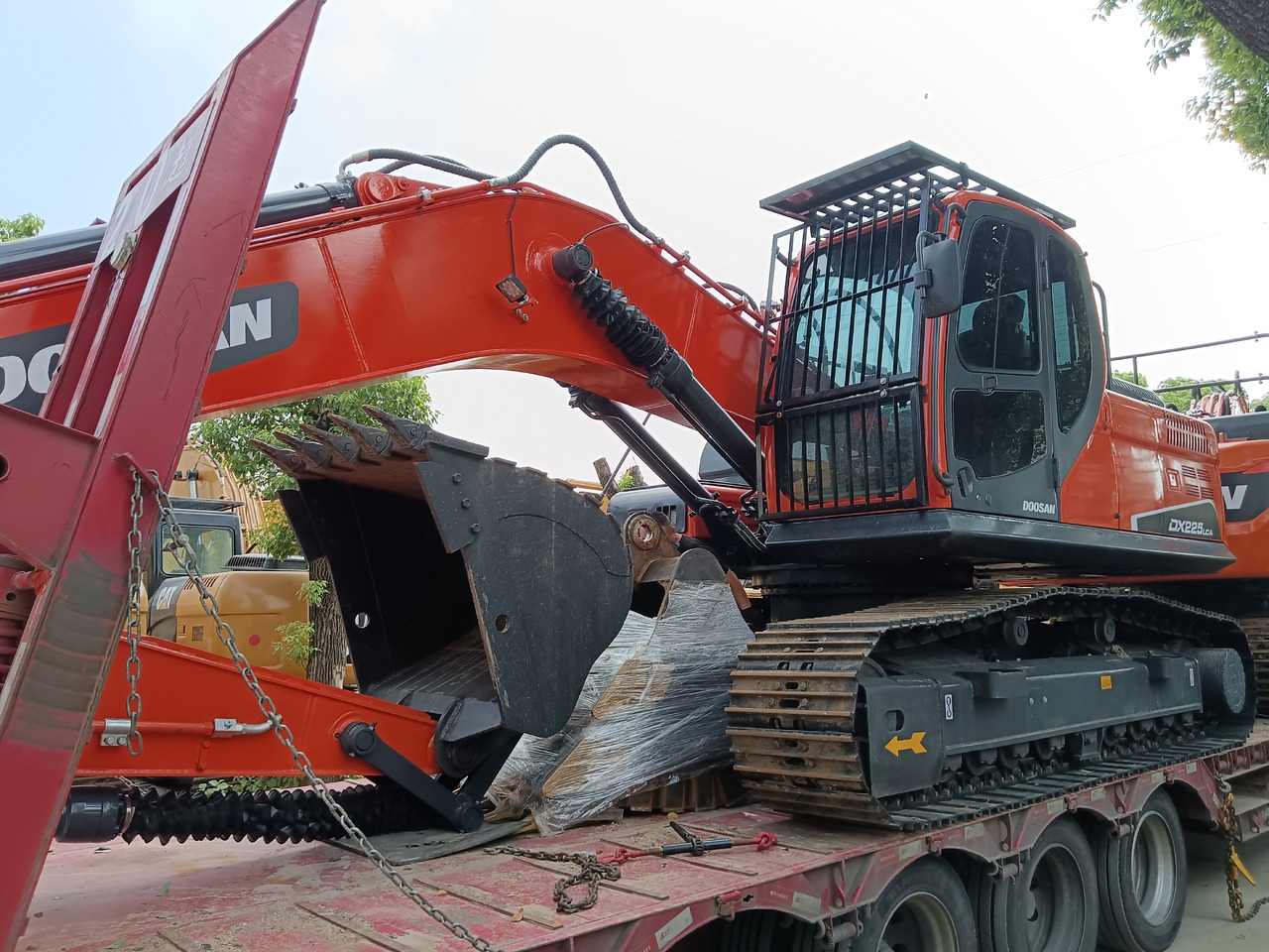 DOOSAN DX225 LC-9C LCA - Bager gusjeničar: slika DOOSAN DX225 LC-9C LCA - Bager gusjeničar DOOSAN DX225 LC-9C LCA - Bager gusjeničar: slika DOOSAN DX225 LC-9C LCA - Bager gusjeničar
