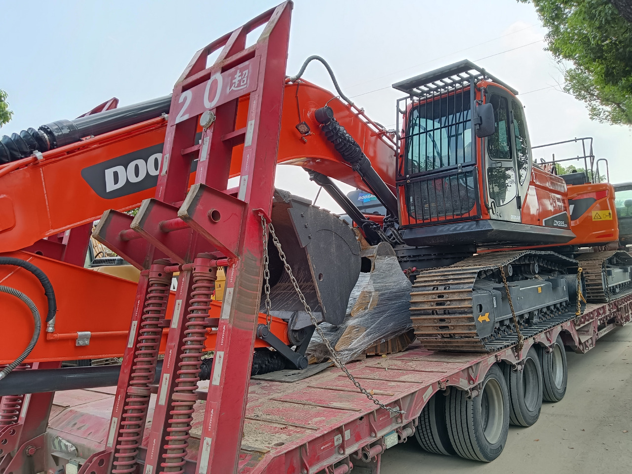 DOOSAN DX225 LC-9C LCA - Bager gusjeničar: slika DOOSAN DX225 LC-9C LCA - Bager gusjeničar DOOSAN DX225 LC-9C LCA - Bager gusjeničar: slika DOOSAN DX225 LC-9C LCA - Bager gusjeničar