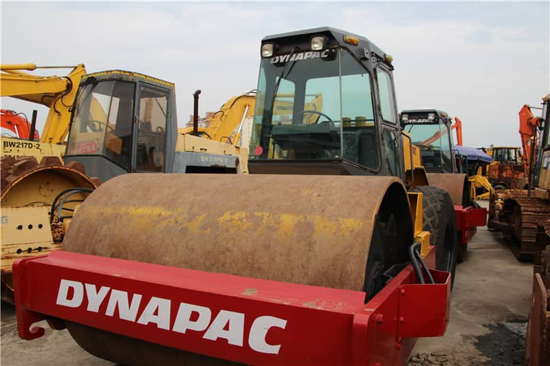 DYNAPAC CA301D - Cestovni valjak: slika DYNAPAC CA301D - Cestovni valjak DYNAPAC CA301D - Cestovni valjak: slika DYNAPAC CA301D - Cestovni valjak