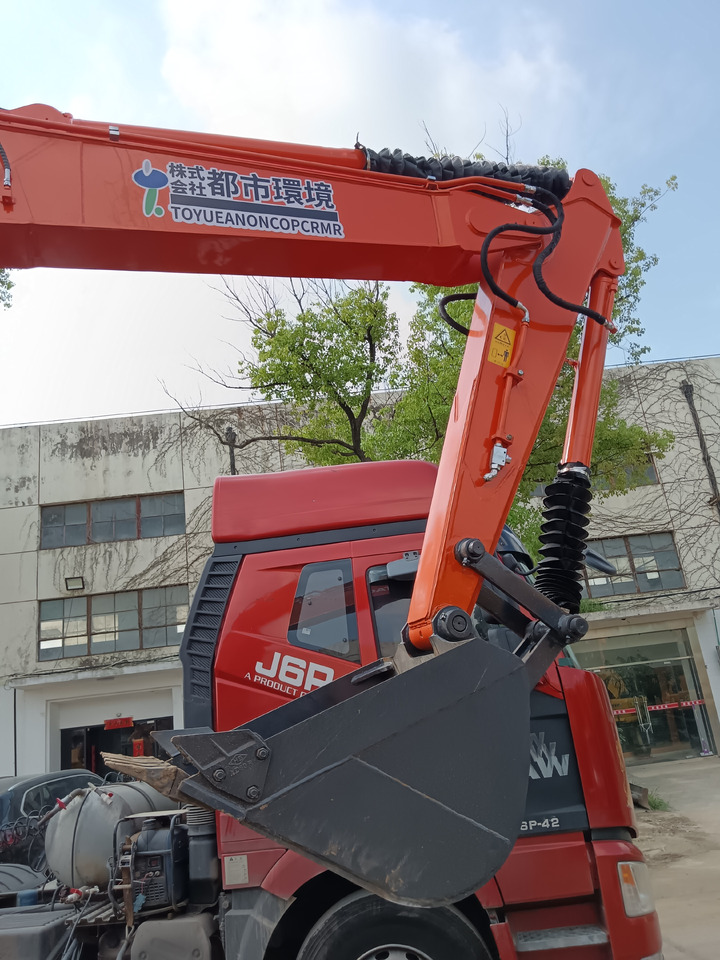 HITACHI ZX 70 - Mini bager: slika HITACHI ZX 70 - Mini bager HITACHI ZX 70 - Mini bager: slika HITACHI ZX 70 - Mini bager