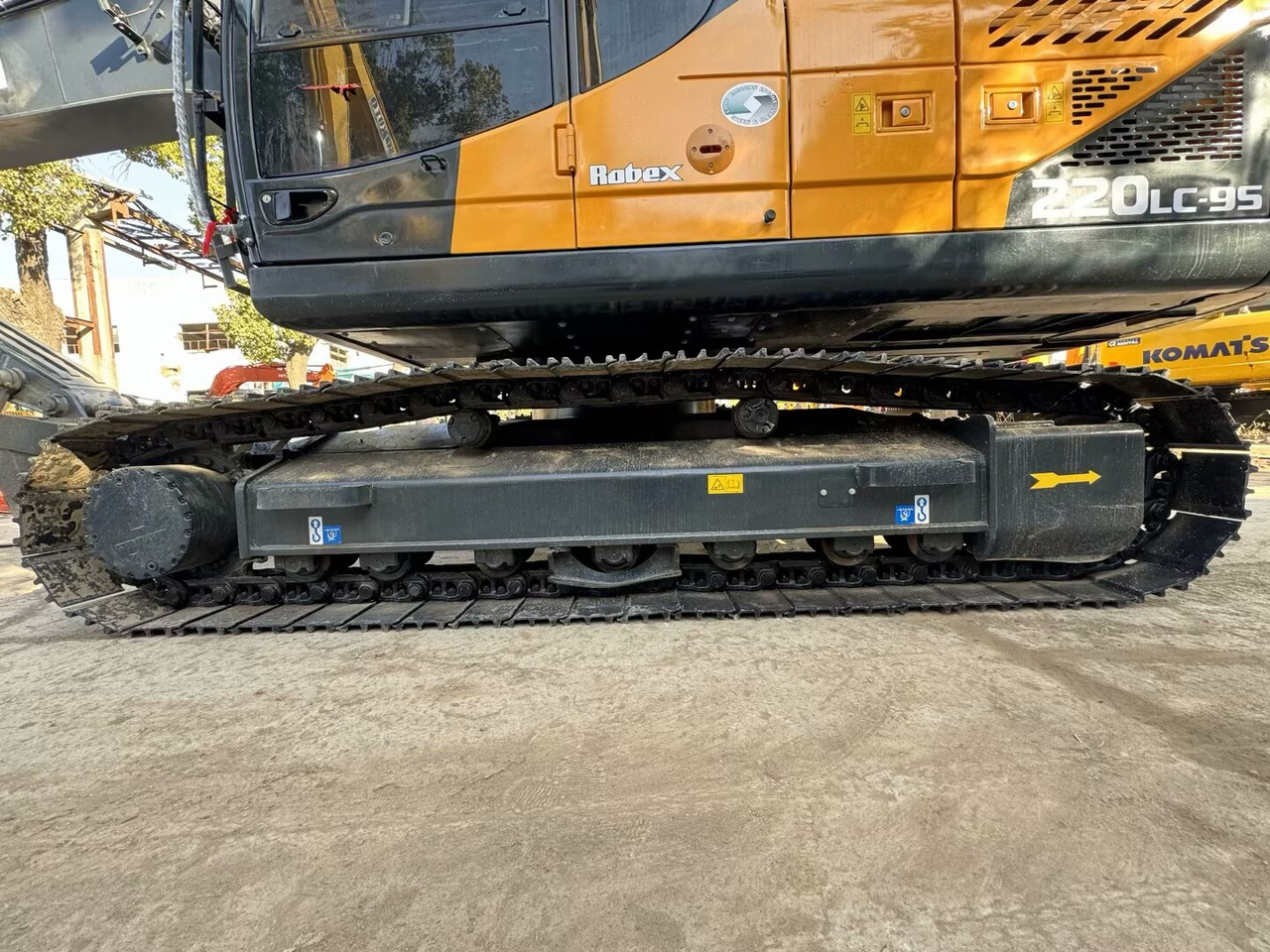 HYUNDAI 220LC-9S - Bager gusjeničar: slika HYUNDAI 220LC-9S - Bager gusjeničar HYUNDAI 220LC-9S - Bager gusjeničar: slika HYUNDAI 220LC-9S - Bager gusjeničar